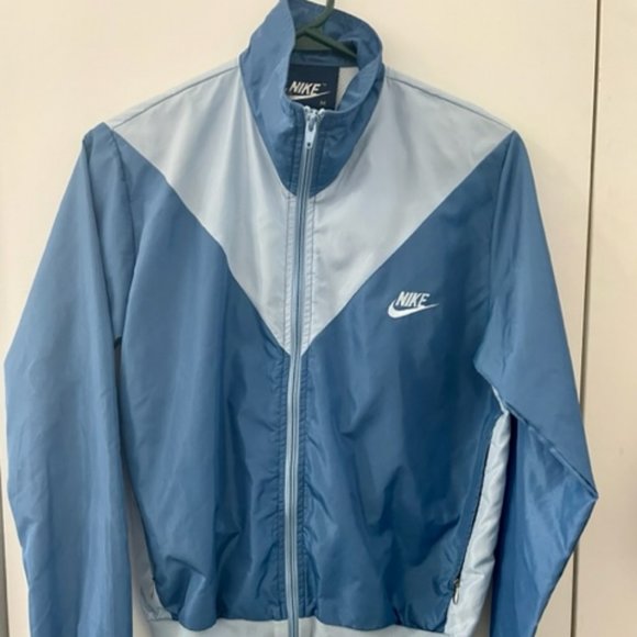 Nike Jackets & Blazers - Women's Vintage Nike Windbreaker Size M